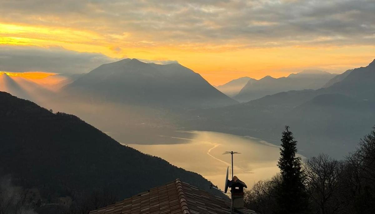 Chalet La Terrazza Vista Lago Беллано Экстерьер фото